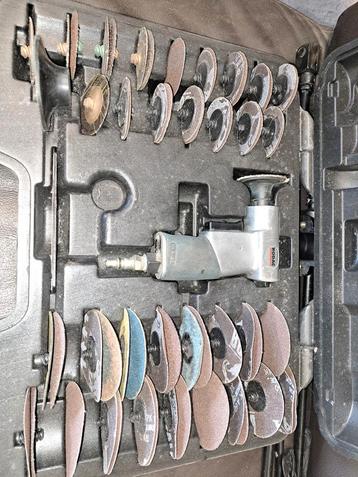 Perslucht schuurmachine en luchtratel Rodac  beschikbaar voor biedingen