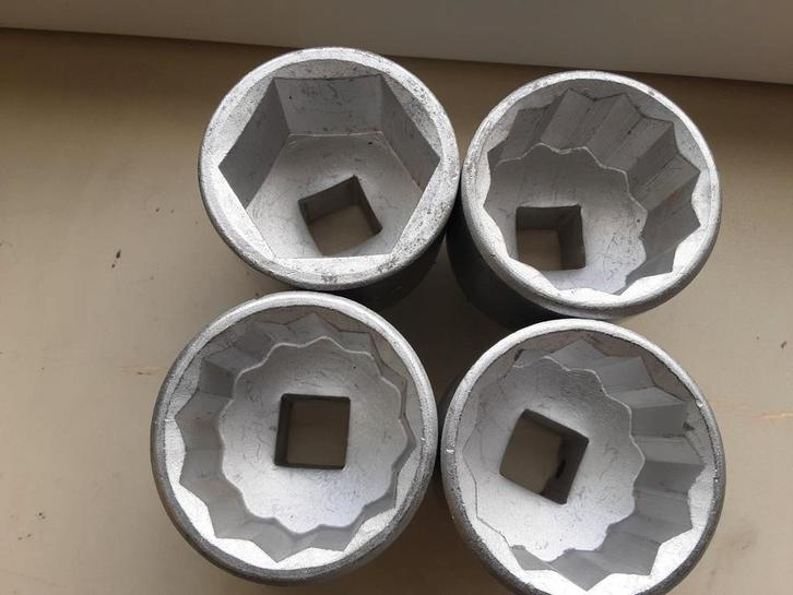 2 st.Doorsteekratels met 4doppen46, Auto diversen, Autogereedschap, Nieuw, Ophalen of Verzenden