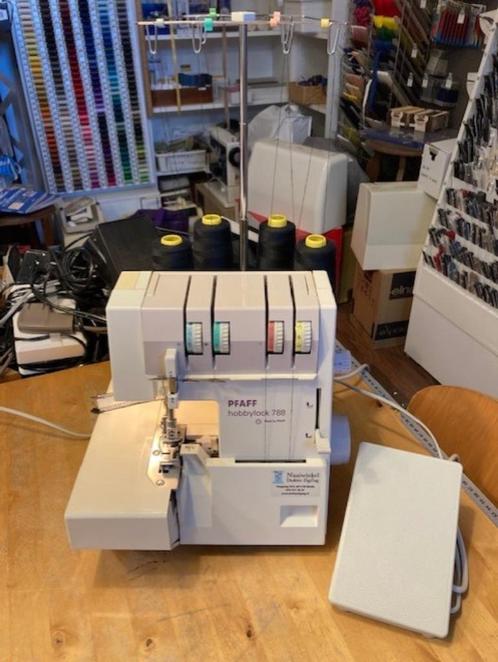 Pfaff Hobbylock 788, Hobby en Vrije tijd, Naaimachines en Toebehoren, Gebruikt, Lockmachine, Pfaff, Ophalen of Verzenden