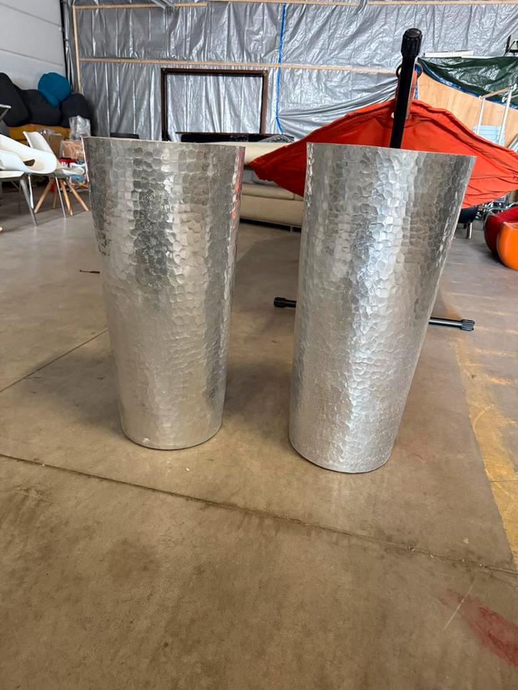 Zilveren Vazen Set - Gehamerd Design, Huis en Inrichting, Woonaccessoires | Vazen, Nieuw, Overige kleuren, 75 cm of meer, Overige materialen