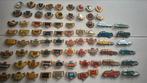 * 77 Auto-motormerken pins emblemen 1965, Verzamelen, Ophalen of Verzenden, Zo goed als nieuw, Auto's