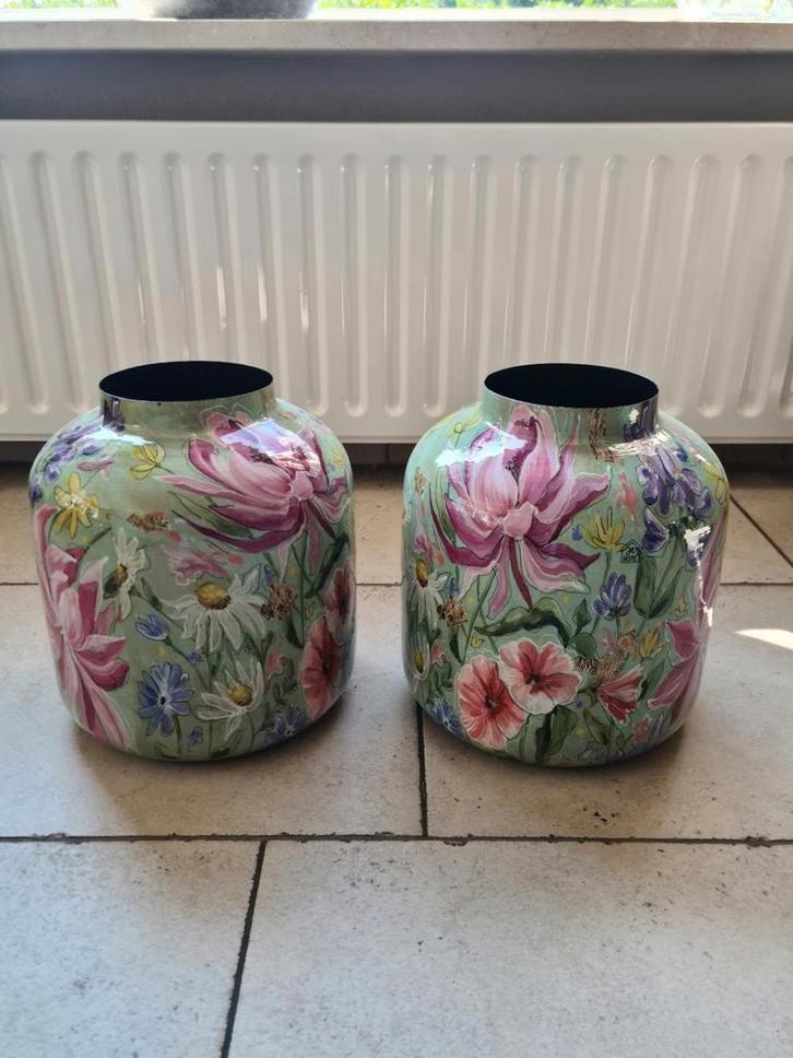 Vazen van Veria, 26x29 cm, Huis en Inrichting, Woonaccessoires | Vazen, Nieuw, Overige kleuren, Minder dan 50 cm, Overige materialen