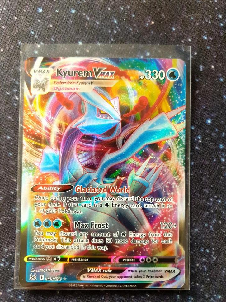 Pokémon kaart Kyurem VMAX #49 Lost Origin, Hobby en Vrije tijd, Verzamelkaartspellen | Pokémon, Zo goed als nieuw, Losse kaart