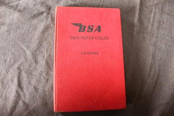 BSA twin motorcycles all models from 1946 A7  by D. W. Munro, Boeken, Motoren, Gelezen, Ophalen of Verzenden