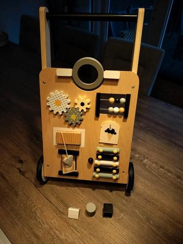 Petit Amélie Houten Loopwagen / Activiteitenwagen beschikbaar voor biedingen