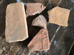 Romeins Bodemvondsten NIJMEGEN muur en vloer tegulae bewerkt, Antiek en Kunst, Antiek | Keramiek en Aardewerk, Verzenden