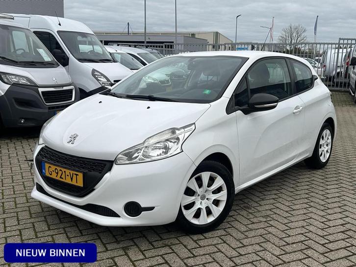 Peugeot 208 1.0 PureTech LIKE *MOTORSCHADE*, Auto's, Peugeot, Bedrijf, Te koop, ABS, Airbags, Airconditioning, Alarm, Boordcomputer