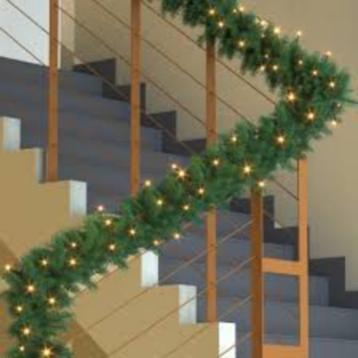 Guirlande groen 270cm Ø30cm beschikbaar voor biedingen