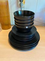Ikea servies set zwart, Ophalen, Gebruikt, Effen, Aardewerk