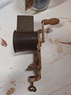 Antiek amandel molentje, Antiek en Kunst, Ophalen of Verzenden