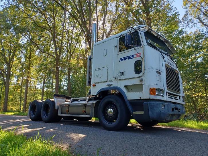Freightliner FLD - 6x4 - 470 pk, Auto's, Vrachtwagens, Particulier, Overige merken, Diesel, Euro 3, Handgeschakeld, Wit, Ophalen of Verzenden