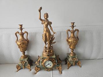 Prachtig antiek Frans klokkenstel / penduleset beschikbaar voor biedingen