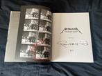 Metallica In Black And White Book Signed by Ross Halfin, Cd's en Dvd's, Vinyl | Hardrock en Metal, Ophalen of Verzenden, Zo goed als nieuw