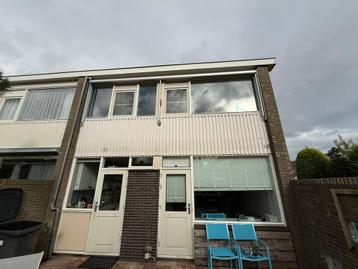 Zonnescherm beschikbaar voor biedingen