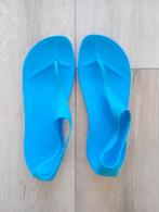 Crocs slippers maat 10, nauwelijks gedragen., Ophalen of Verzenden, Zo goed als nieuw