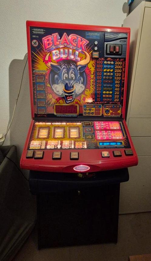 BARCREST BLACK BULL GOKKAST/ FRUITMACHINE, Verzamelen, Automaten | Gokkasten en Fruitautomaten, Gebruikt, Euro, Ophalen