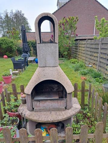 bushbeck bbq geschikt voor hout en houtskool stenen bbq  beschikbaar voor biedingen