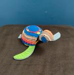 Ocean Sole schildpad sculptuur, gemaakt van recycle slippers, Ophalen of Verzenden, Zo goed als nieuw