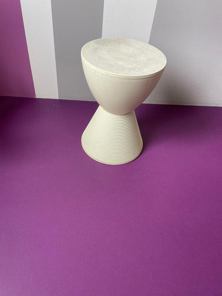 Kartell Prince AHA Krukje - Philip Starck - Zalmroze, Huis en Inrichting, Krukjes, Gebruikt, Kunststof, Ophalen