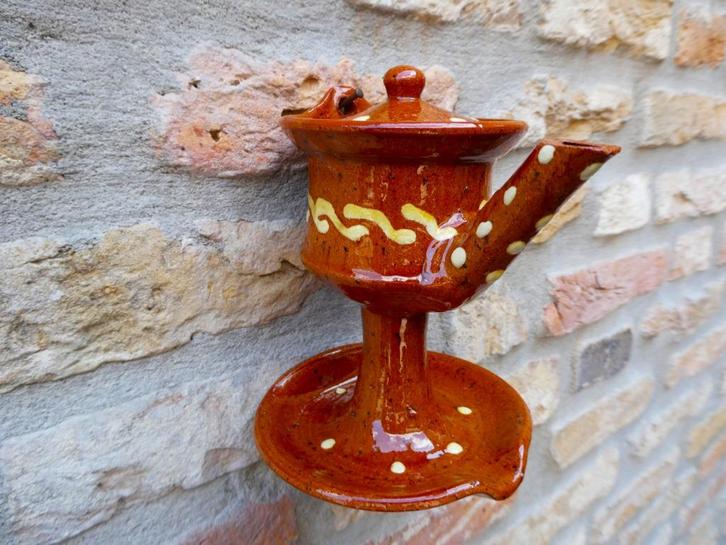 Fries aardewerk snotneusje / olielampje ringeloor versiering, Antiek en Kunst, Antiek | Keramiek en Aardewerk, Ophalen of Verzenden