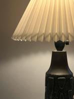 Vintage keramieke tafellamp – Joghus Keramik, Bornholm, Zo goed als nieuw, ÅTMØS, Minder dan 50 cm, Dorpstraat 63 Maasbree