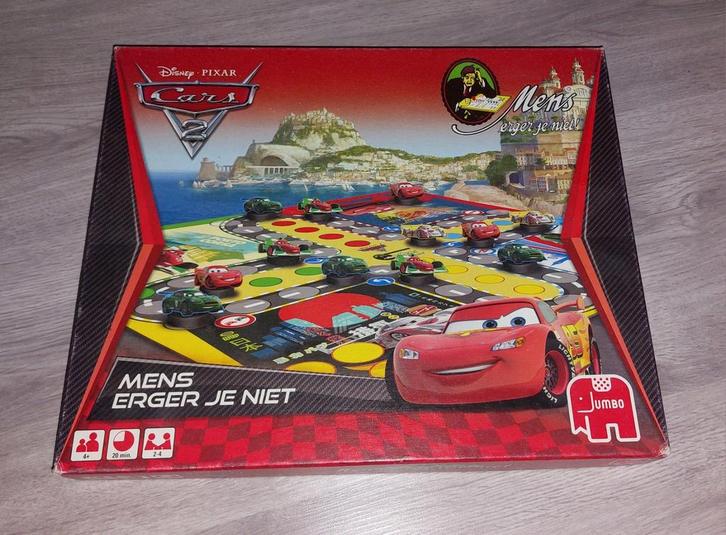 9 verschillende bordspellen, Hobby en Vrije tijd, Gezelschapsspellen | Bordspellen, Zo goed als nieuw, Een of twee spelers, Drie of vier spelers