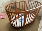 stokke beukenhouten ledikantje, Kinderen en Baby's, Kinderkamer | Bedden, Ophalen of Verzenden, Zo goed als nieuw, Minder dan 140 cm