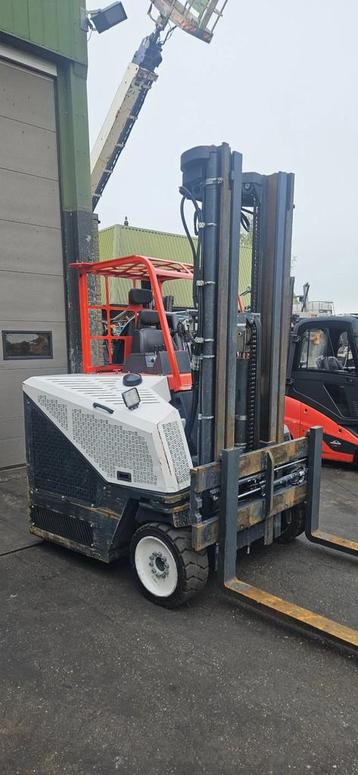 Amlift 40 12 65 4tons diesel 4weg Agilift 40 12 65 beschikbaar voor biedingen