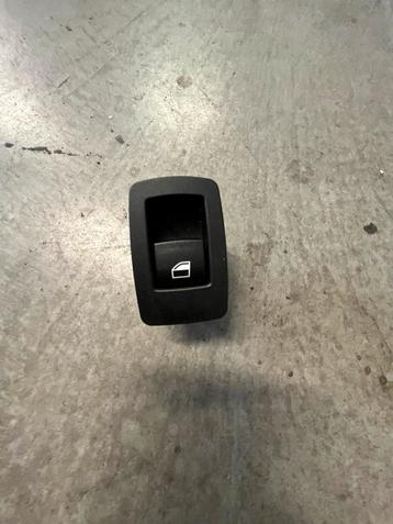 BMW F30 Raamschakelaar Achterportier 9208106-03 beschikbaar voor biedingen