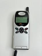 Vintage Libertel GSM met oplader, Gebruikt, Overige kleuren, Geen camera, Inklapmodel