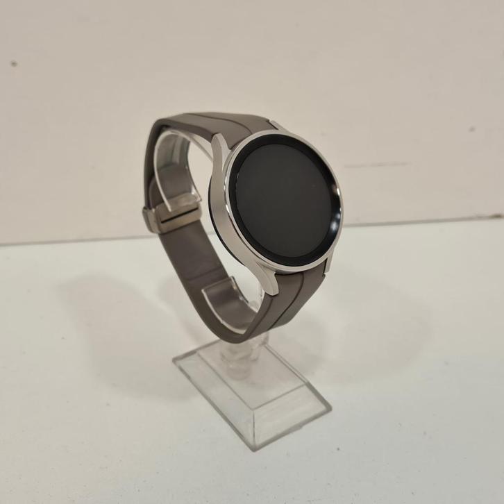 Samsung Galaxy Watch 5 Pro LTE 45mm in Nette Staat, Sieraden, Tassen en Uiterlijk, Smartwatches, Zo goed als nieuw