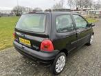 Renault Twingo 1.2 Dynamique / APK / Stuurbekrachtiging /, Voorwielaandrijving, Elektrische ramen, 4 cilinders, Zwart