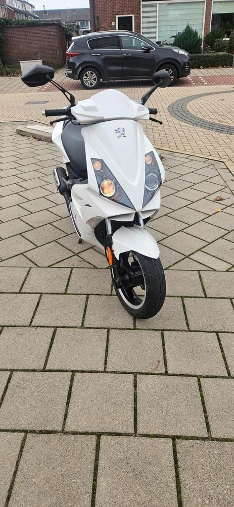 Peugeot jetforce ctech 50cc, Fietsen en Brommers, Scooters | Peugeot, Zo goed als nieuw, Overige modellen, Benzine, Ophalen