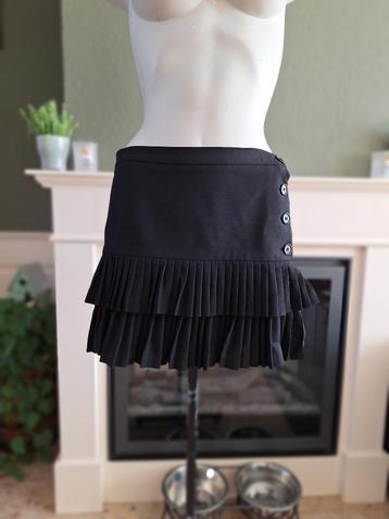 BCBGmaxazria zwarte rok plooitjes 12 44 Gratis Verzenden ! beschikbaar voor biedingen