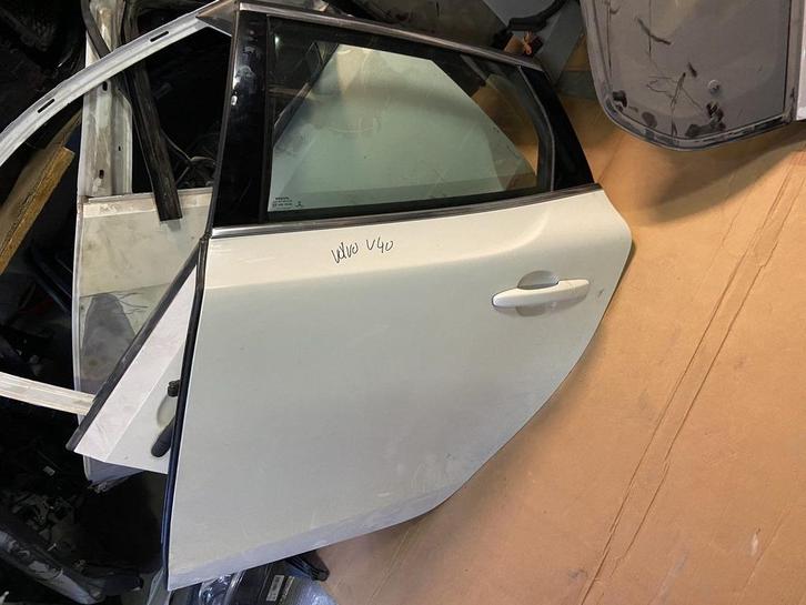 Volvo v40 linksachter portier  compleet, Auto-onderdelen, Carrosserie en Plaatwerk, Deur, Gebruikt, Ophalen of Verzenden