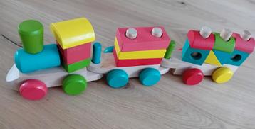 Houten trein beschikbaar voor biedingen