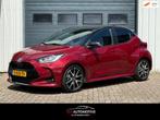 Toyota Yaris 1.5 Hybrid Business Plus AUTOMAAT/LEER/CRUISE, 450 kg, Gebruikt, Euro 6, 450 kg
