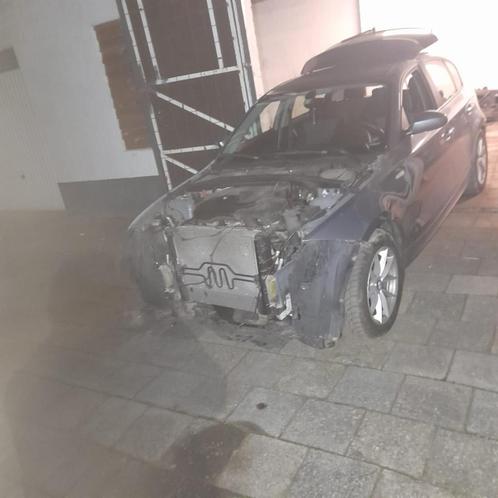 bmw 118d in onderdelen kleur code A18/7, Auto-onderdelen, Motor en Toebehoren, BMW, Gebruikt, Ophalen of Verzenden