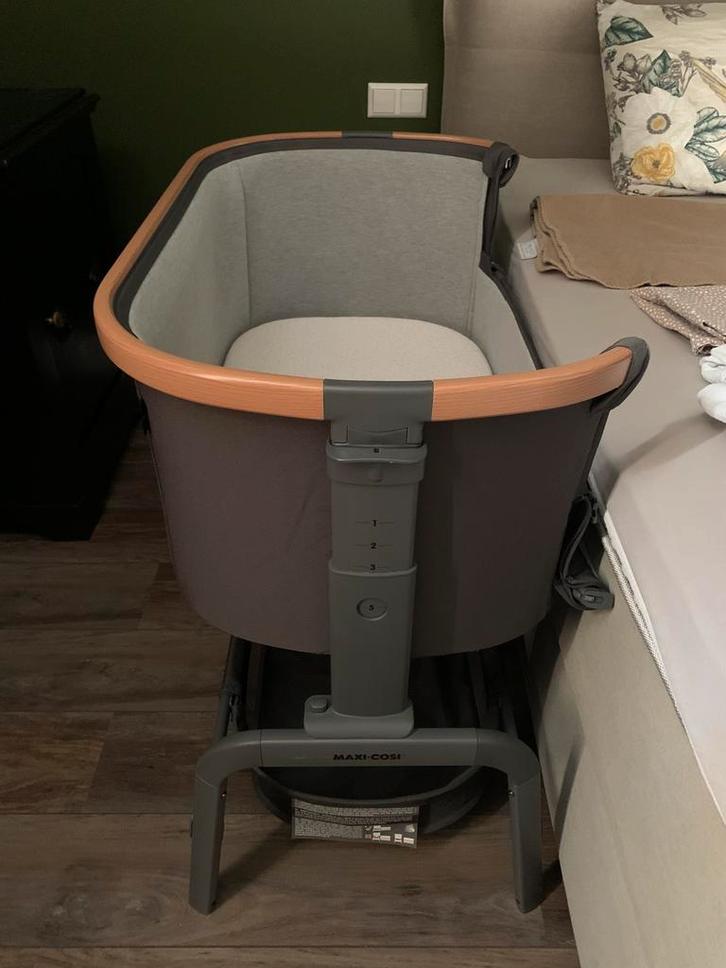 Co-sleeper - Maxi Cosi Iora - beyond graphite, Kinderen en Baby's, Babywiegjes en Ledikanten, Zo goed als nieuw, Overige typen