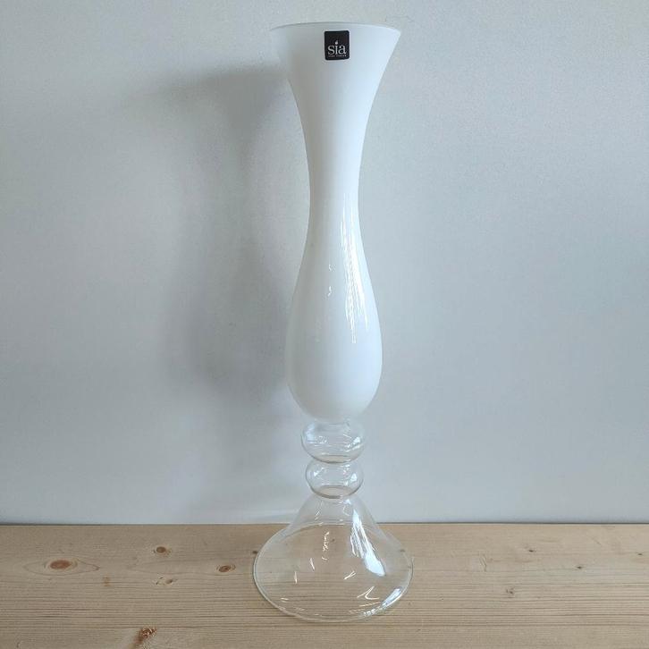 Sia Vaas Decoratief Tweezijdig (Outlet De Overkant), Huis en Inrichting, Woonaccessoires | Vazen, Zo goed als nieuw, Wit, 50 tot 75 cm