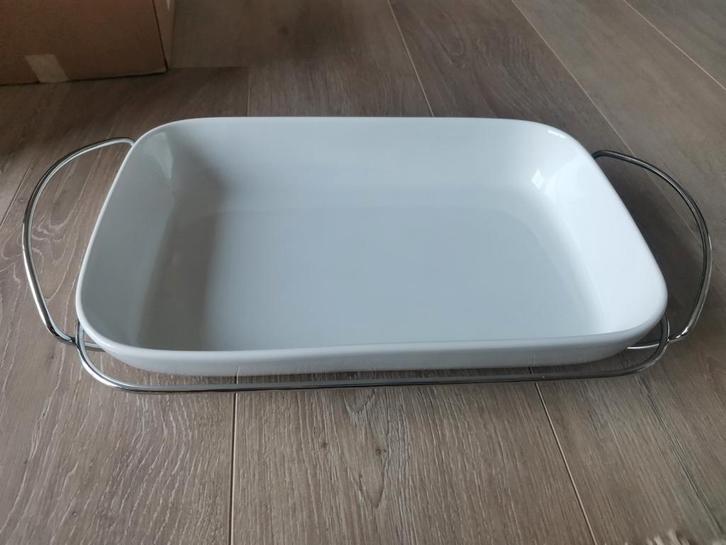 TCM Tchibo Ovenschaal Serveerschaal Porselein Met Onderstel, Huis en Inrichting, Keuken | Keukenbenodigdheden, Zo goed als nieuw
