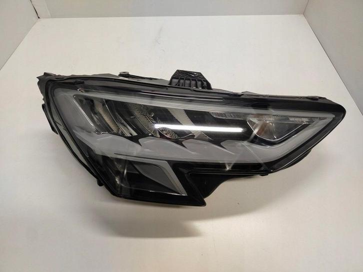Audi A3 8Y LED rechterlamp, Auto-onderdelen, Verlichting, Audi, Gebruikt, Ophalen of Verzenden