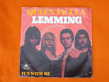 Lemming - Queen Jacula (1974)
 beschikbaar voor biedingen