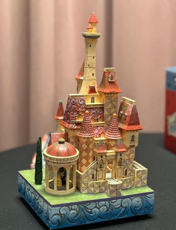 Disney Traditions Beauty & Beast ‘Enchanted Castle’ beschikbaar voor biedingen