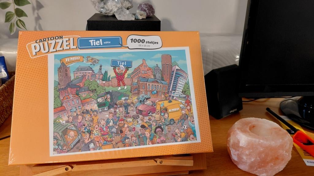 Cartoon Puzzel Tiel Editie - 1000 stukjes, Ophalen of Verzenden, 500 t/m 1500 stukjes, Nieuw