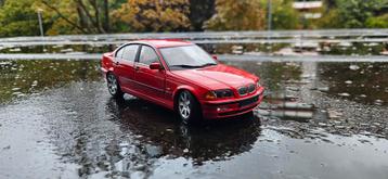 1:18 1998 BMW 328i E46 sedan red UT models  beschikbaar voor biedingen