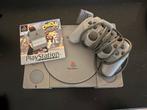 PlayStation 1 met Crash Bandicoot & Memory Card, Spelcomputers en Games, Ophalen, Gebruikt, Met 2 controllers, Met games