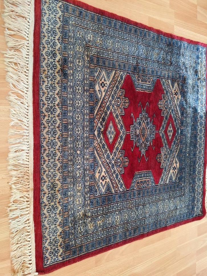 Perzisch Tafelkleed/kleedje - 90x86 cm, Huis en Inrichting, Stoffering | Tapijten en Kleden, Ophalen of Verzenden