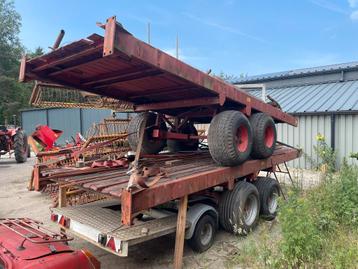 2X Onderstel om bijvoorbeeld een bakkenwagen van te maken! beschikbaar voor biedingen