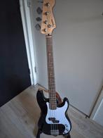 Squier Precision bass + strap + stand, Muziek en Instrumenten, Ophalen, Zo goed als nieuw